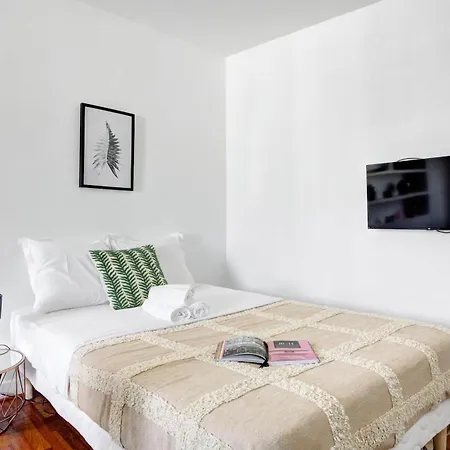 Апартаменты Bnbnova - Le Marais & Place Des Vosges Париж